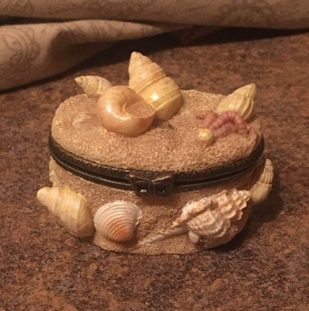 Miniature Decorative SeaShell Keepsake Jewelry Box